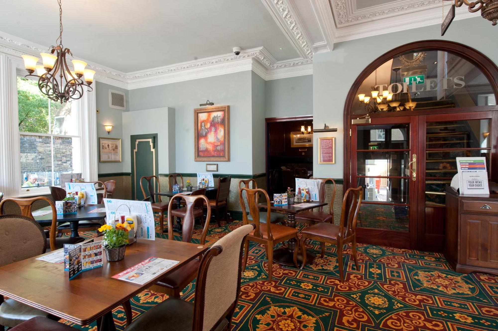 Sandford House Hotel Wetherspoon Huntingdon Eksteriør billede