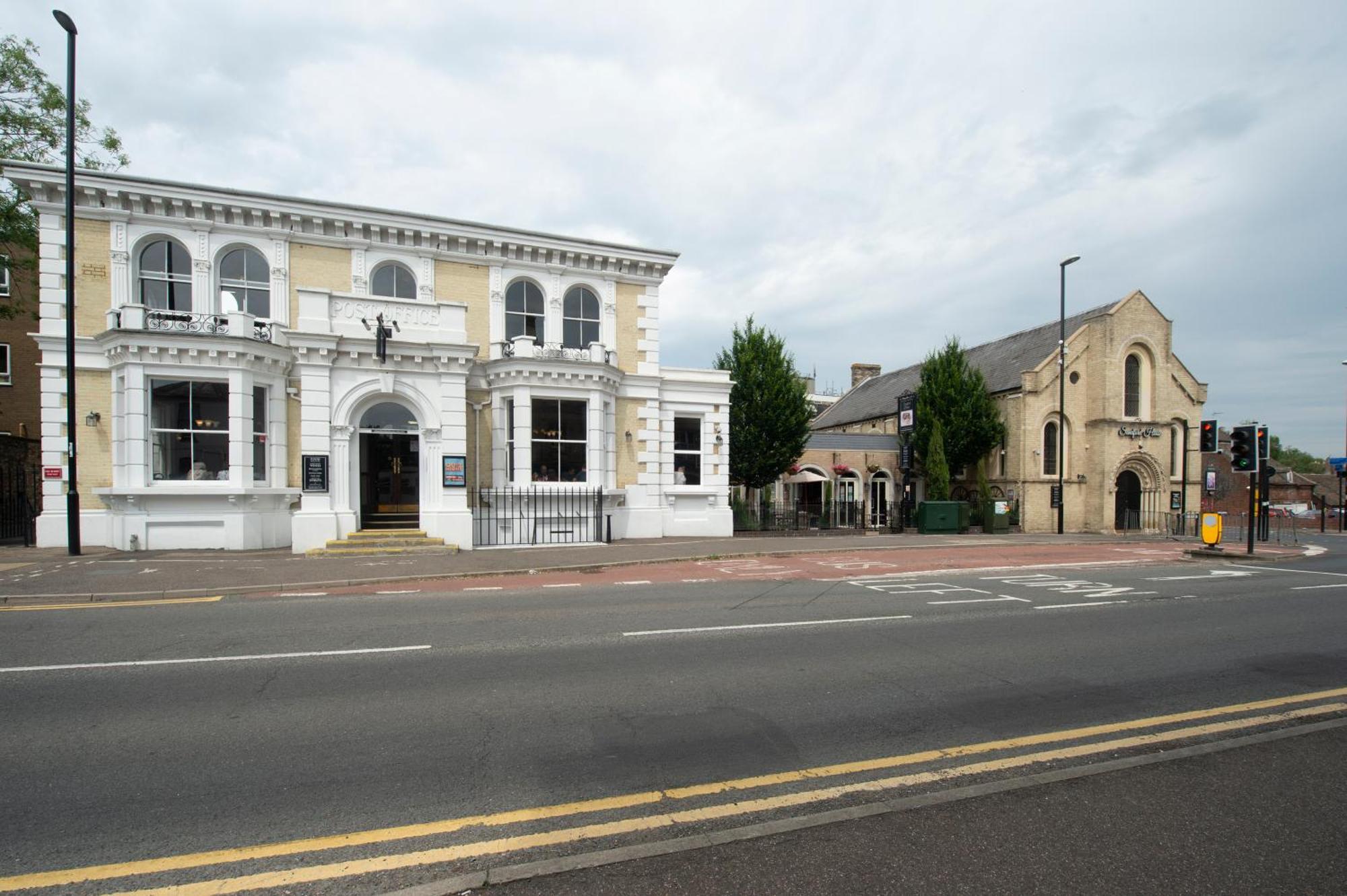 Sandford House Hotel Wetherspoon Huntingdon Eksteriør billede