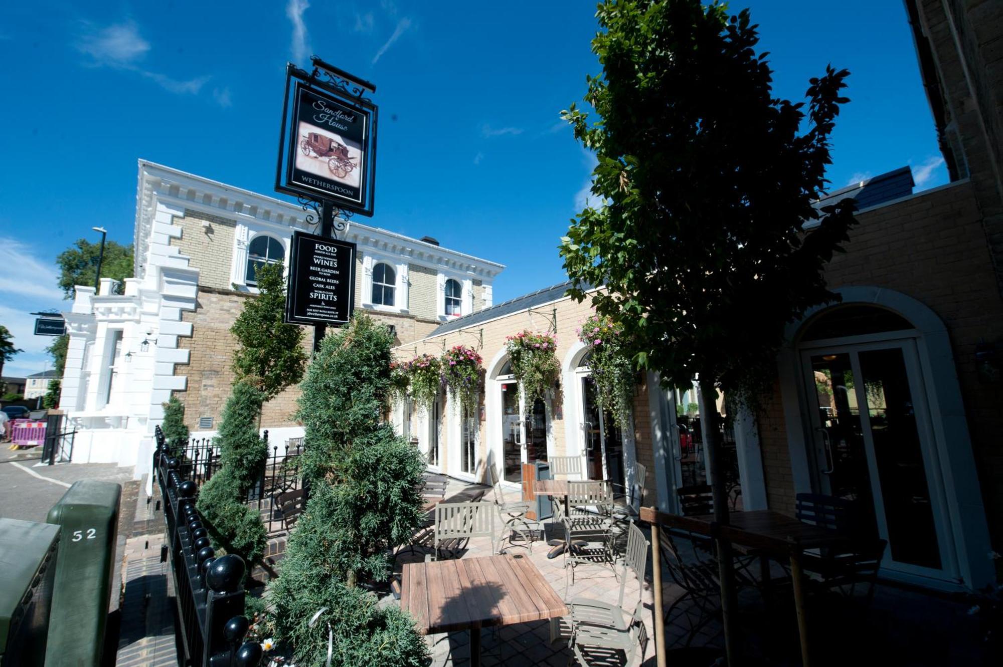 Sandford House Hotel Wetherspoon Huntingdon Eksteriør billede