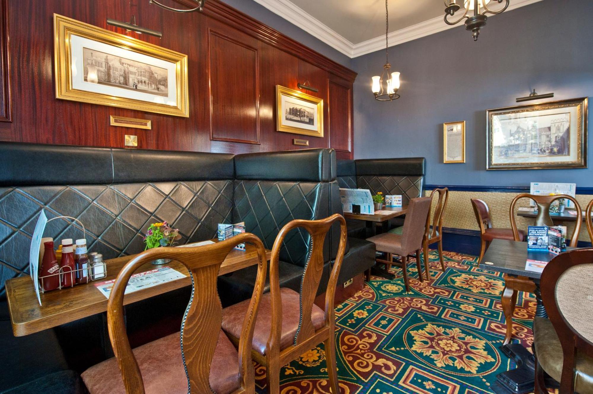 Sandford House Hotel Wetherspoon Huntingdon Eksteriør billede