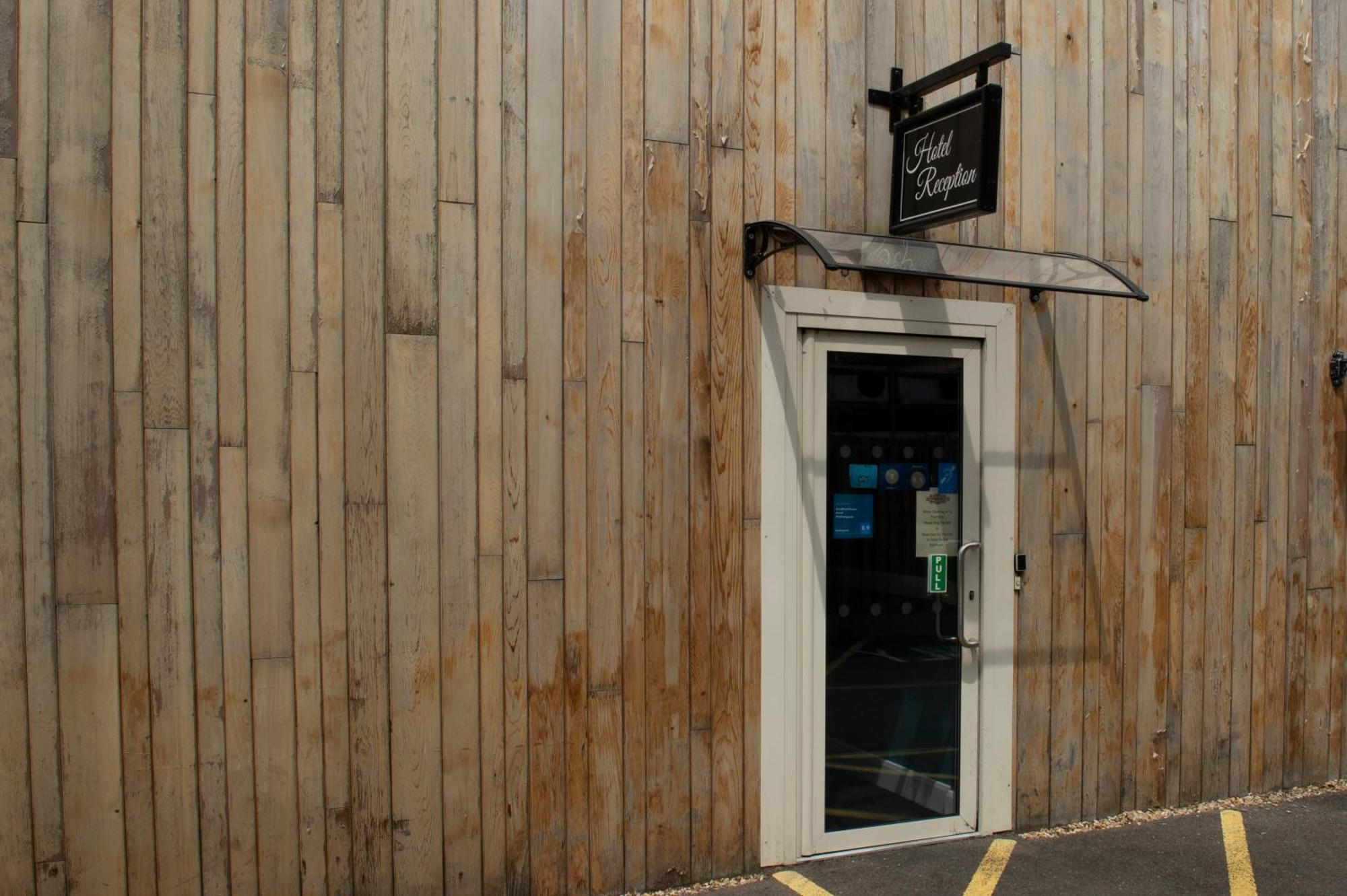 Sandford House Hotel Wetherspoon Huntingdon Eksteriør billede