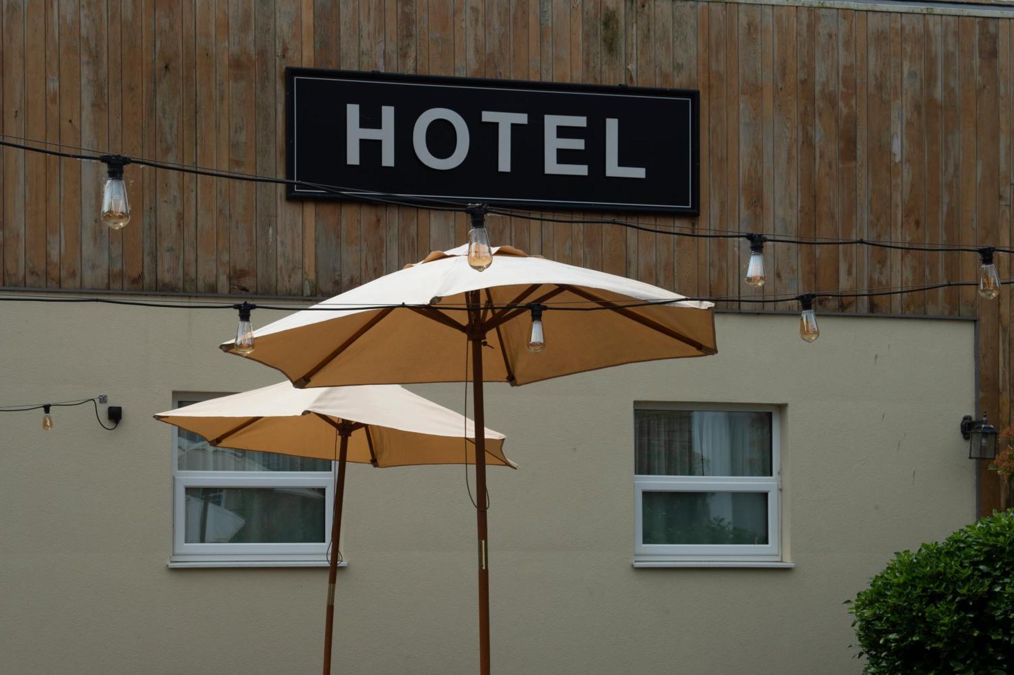 Sandford House Hotel Wetherspoon Huntingdon Eksteriør billede