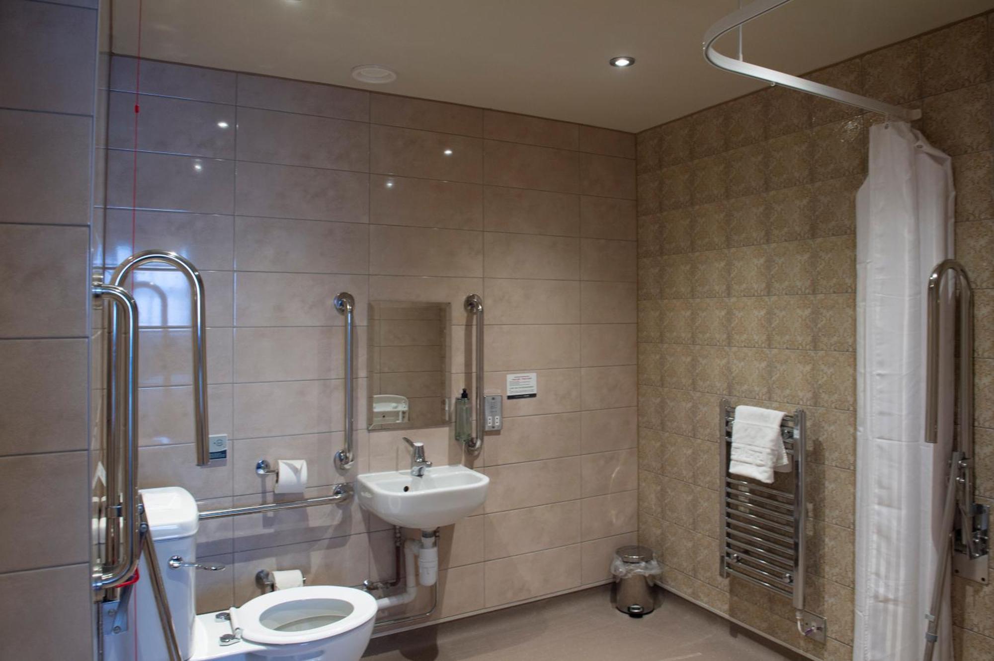 Sandford House Hotel Wetherspoon Huntingdon Eksteriør billede