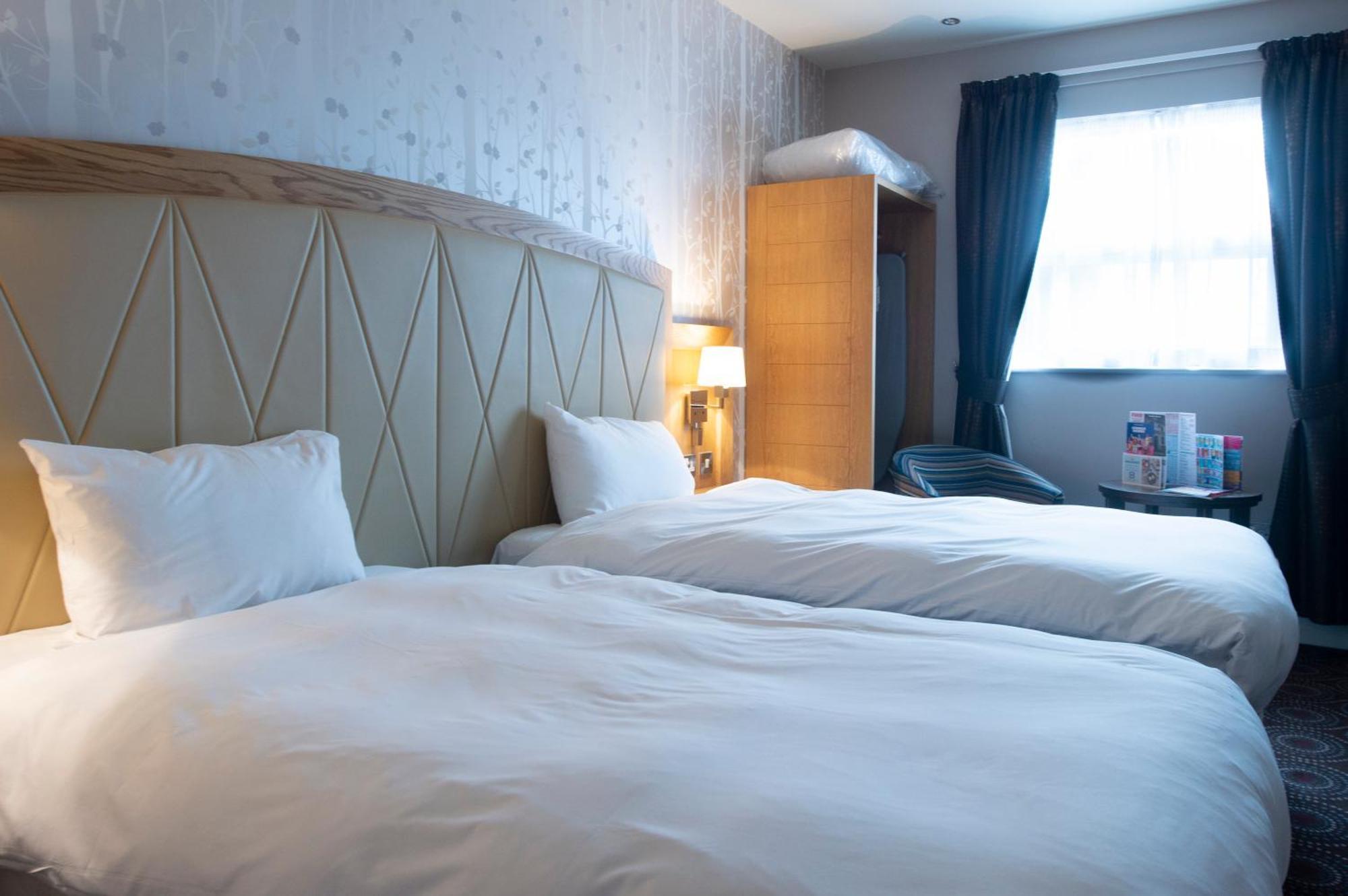Sandford House Hotel Wetherspoon Huntingdon Eksteriør billede