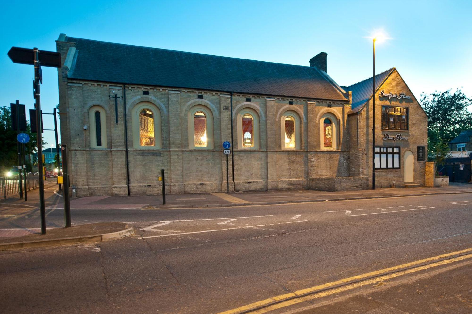 Sandford House Hotel Wetherspoon Huntingdon Eksteriør billede